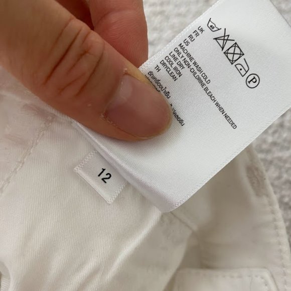 Uniqulo white jeans( lady's) - Picture 3 of 4
